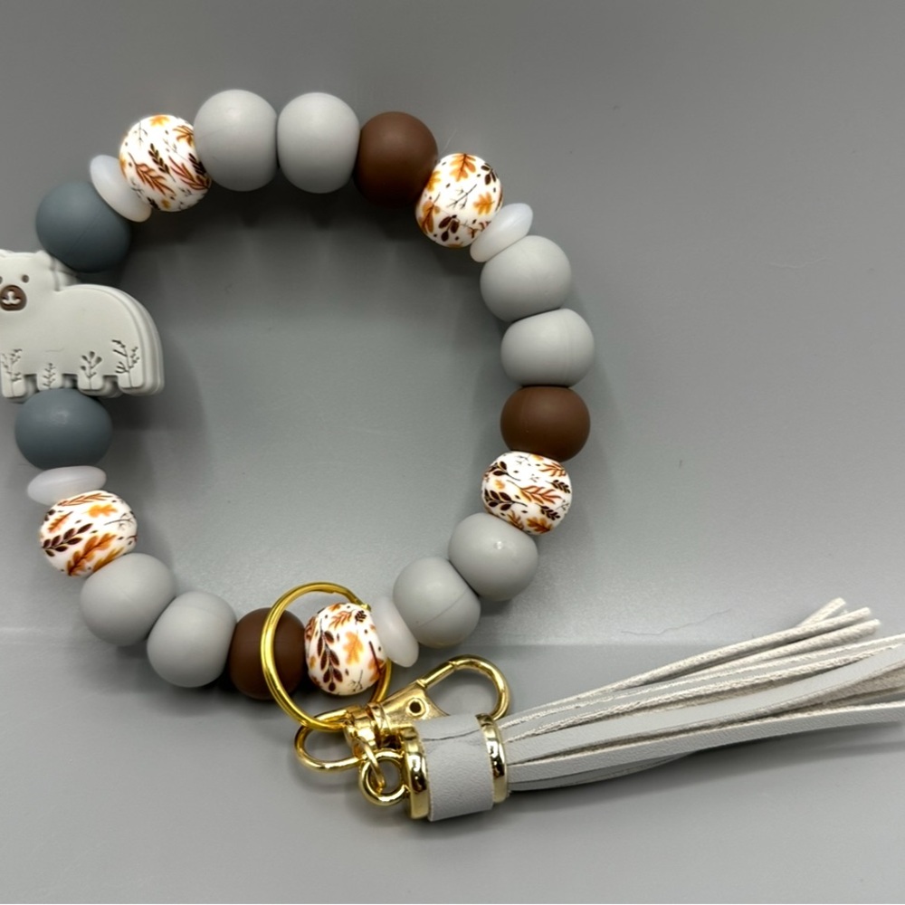 Hands Free Bear Wristlet, Keychain Accessory, Silicone Beads, Wildlife, Leaves